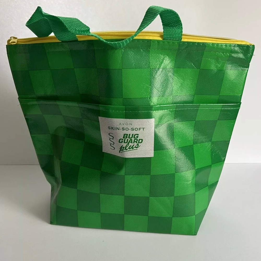 Avon SSS Bug Guard Cooler reusable grocery Tote Bag 12X15X6 insulated NWT X2